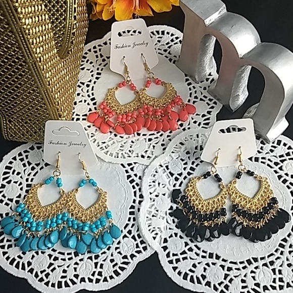 Beaded dangle alloy frame earrings - Picture 7 of 8